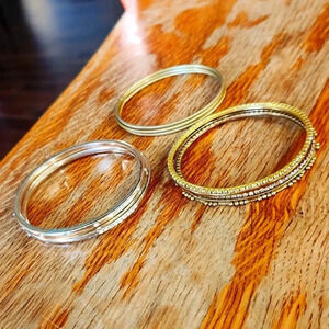 10 pc 3 sets Goldtone Bangles